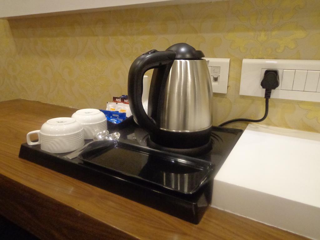 Hotel Taj Princess - Boutique Hotel Делхи Стая снимка