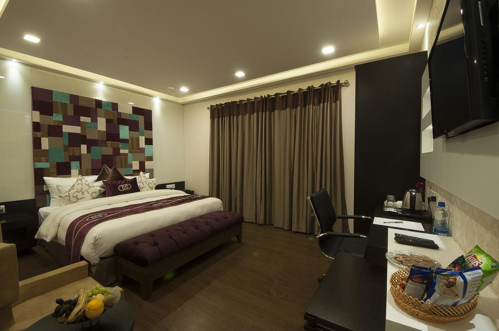 Hotel Taj Princess - Boutique Hotel Делхи Екстериор снимка