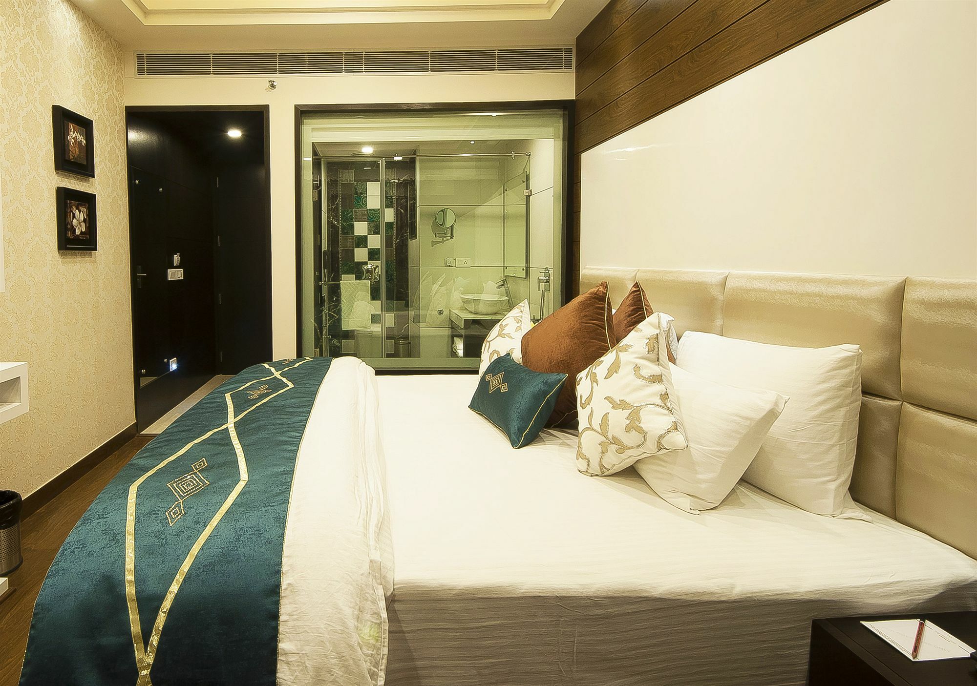 Hotel Taj Princess - Boutique Hotel Делхи Екстериор снимка