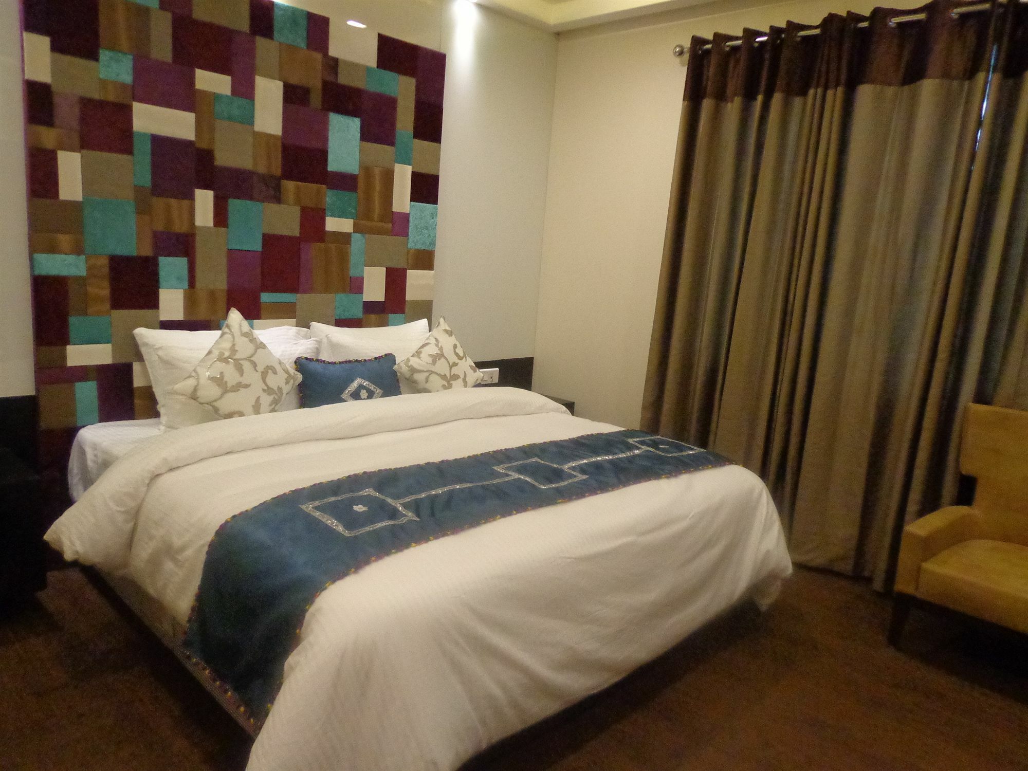 Hotel Taj Princess - Boutique Hotel Делхи Екстериор снимка