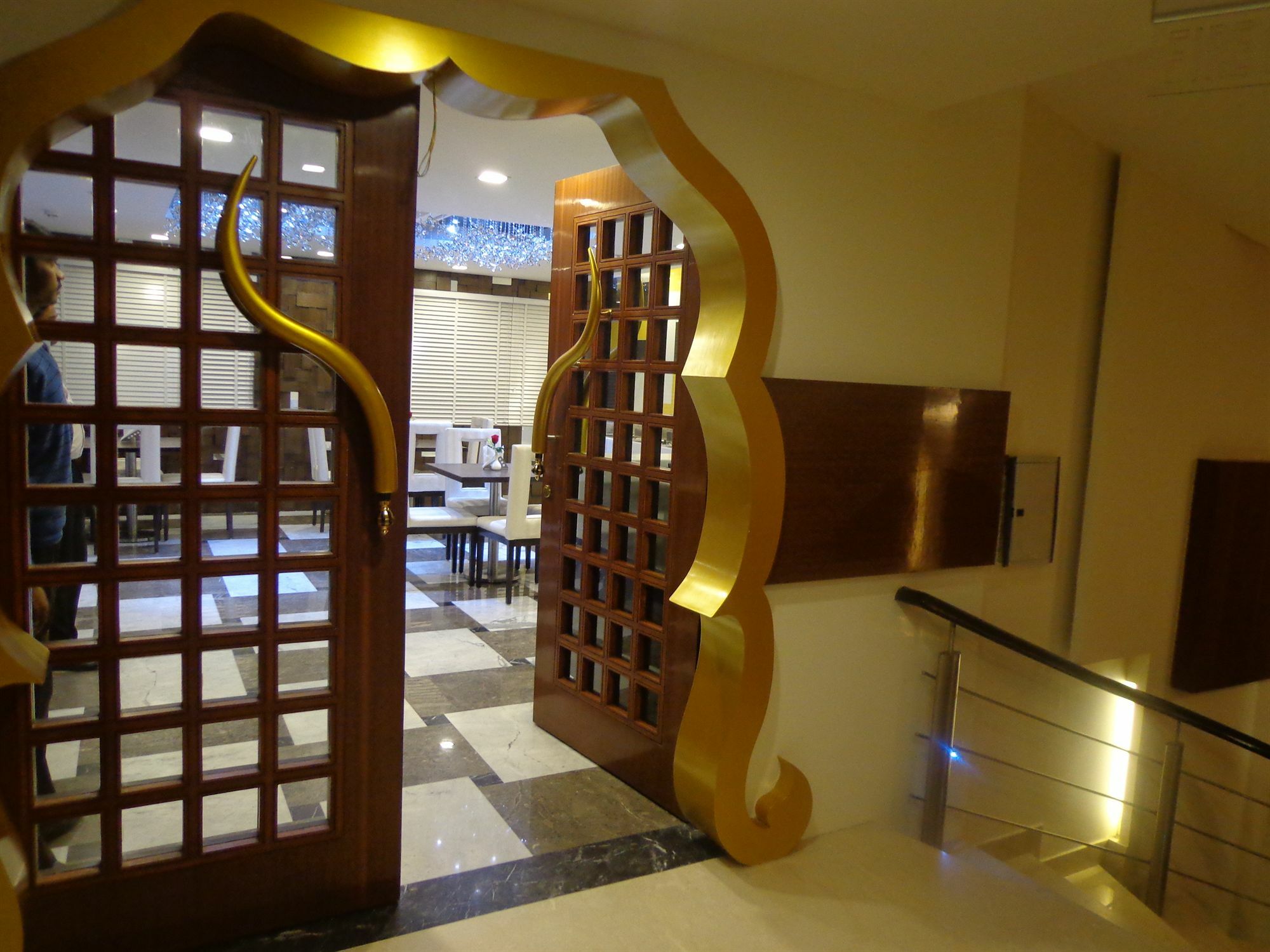 Hotel Taj Princess - Boutique Hotel Делхи Екстериор снимка